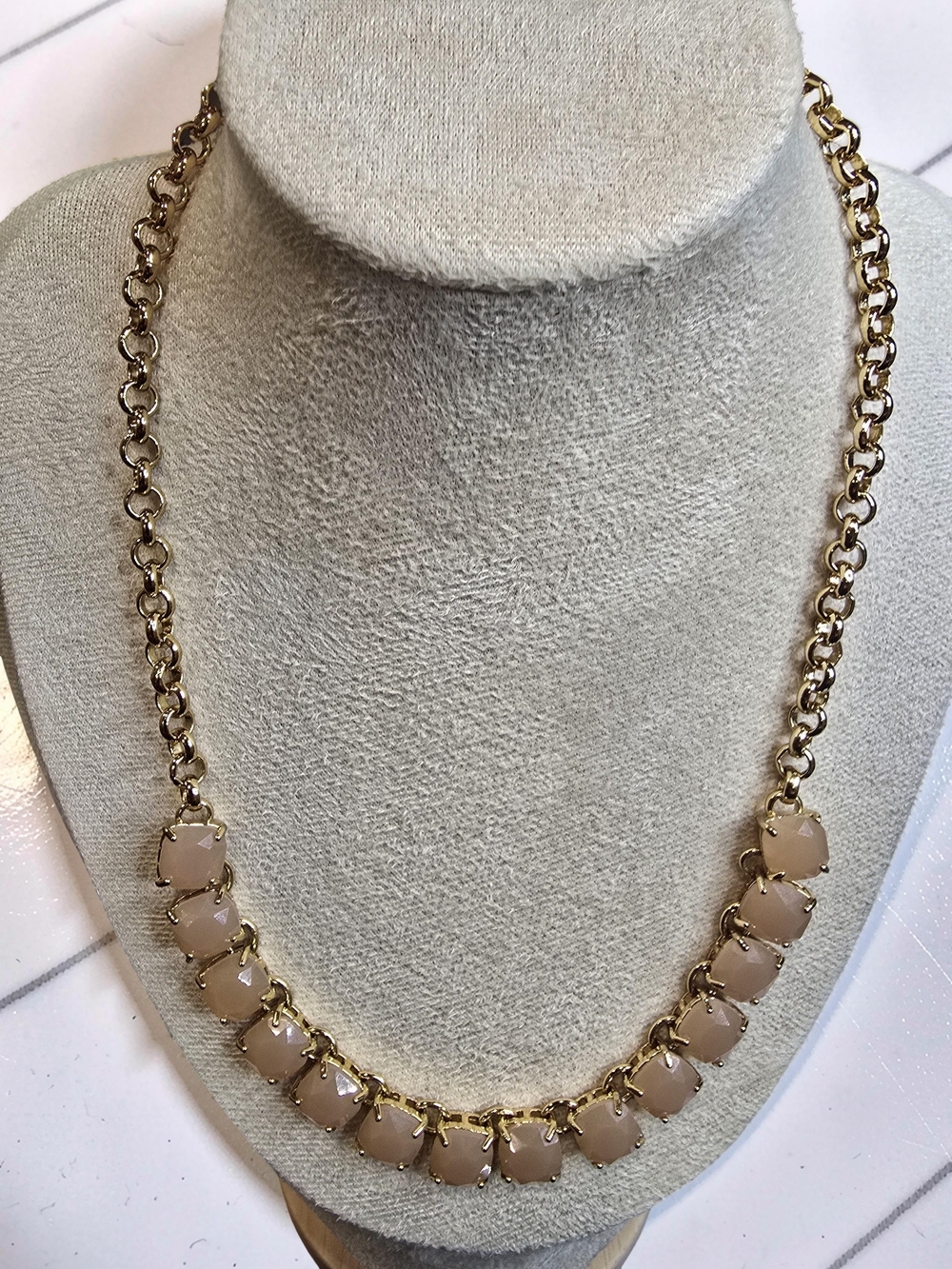Kate Spade Pink Lucite & Gold Tone Collar Necklace